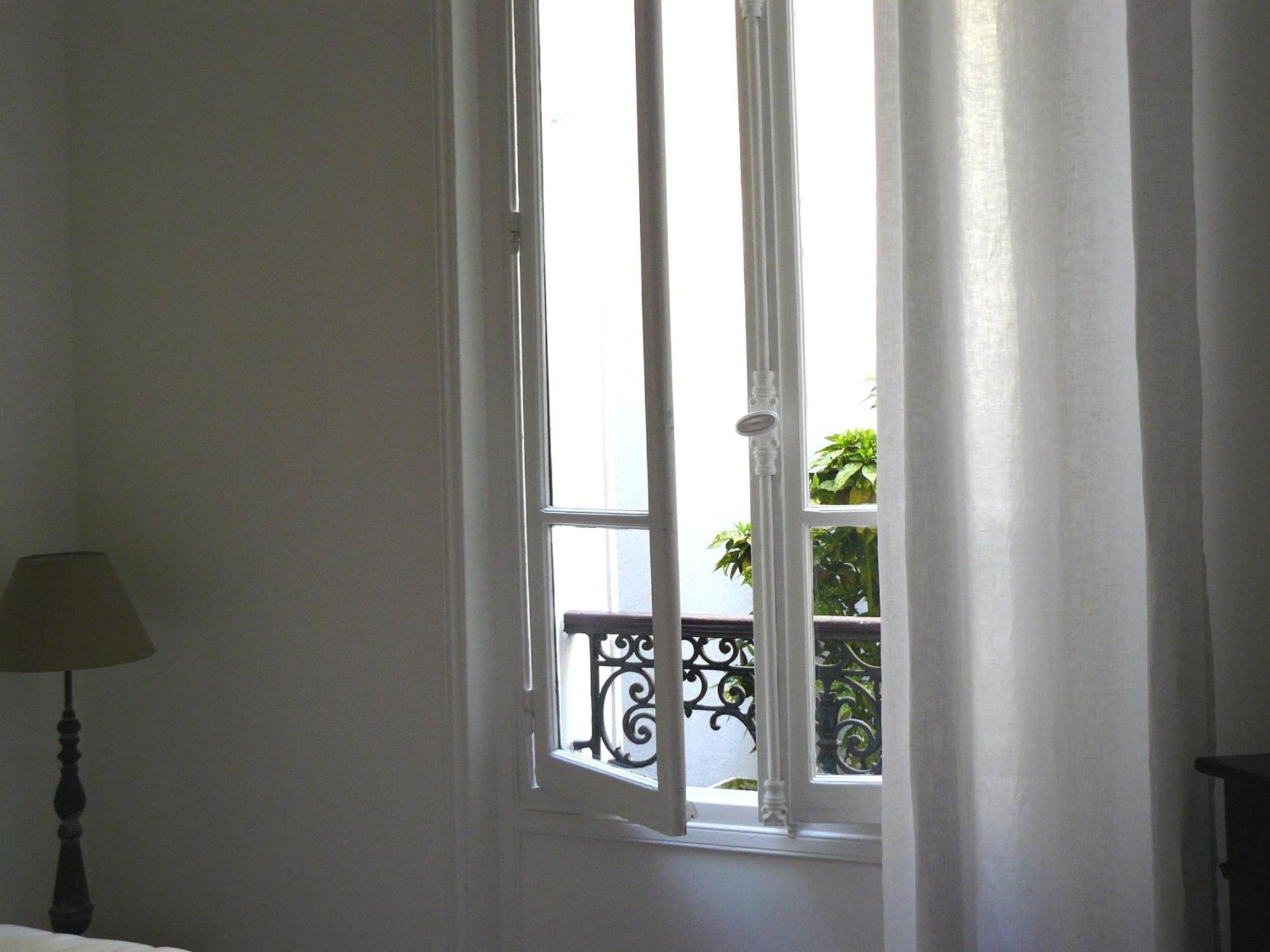 Bed and Breakfast La Cour Du 5Eme - Chambre D'Hotes Paris Exterior foto